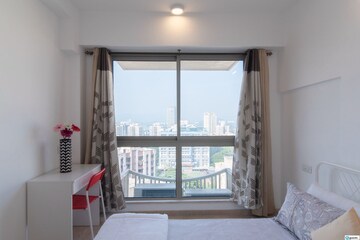 Room in 1 BHK Apartment at Hiranandani Zen Maple, Powai – for Rent
