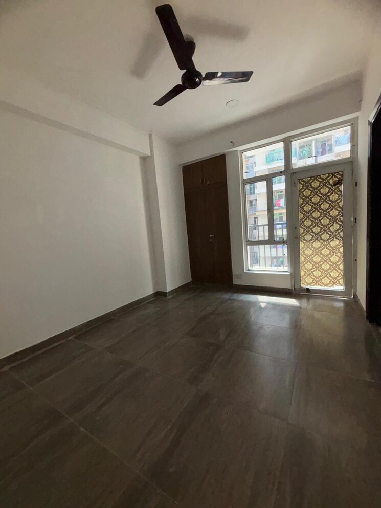 Room, gaur-city-2-16th-avenue 2 Bedroom 1010 Sq.Ft. Apartment In Sector 16c Greater Noida Greater Noida 9230340