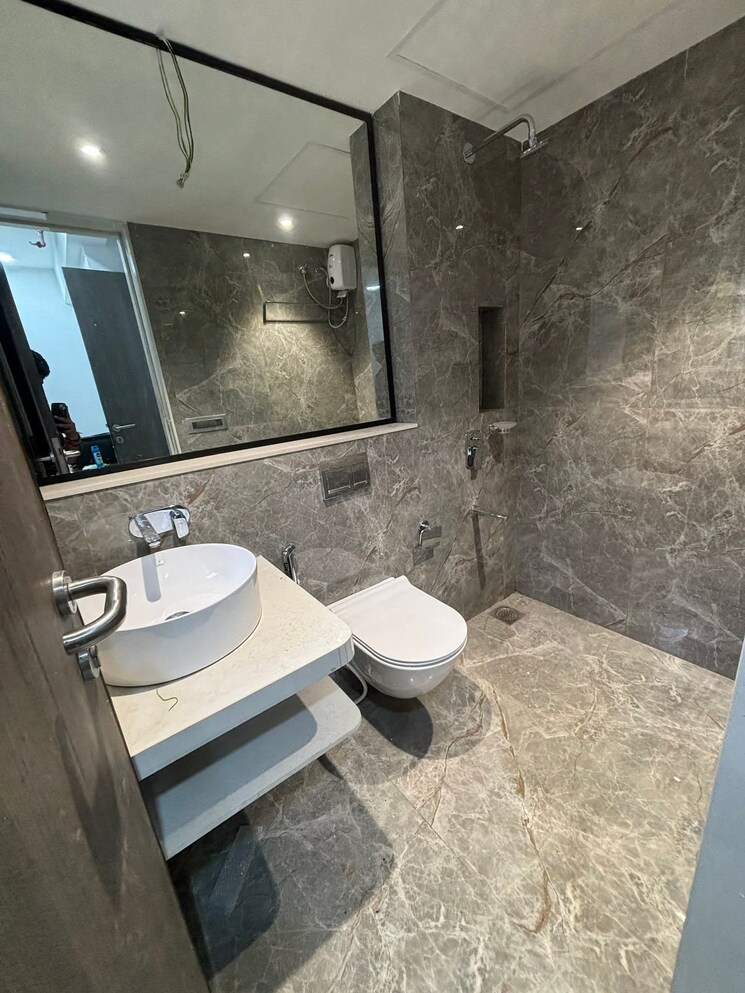 Bathroom, nahar-amrit-shakti 1 Bedroom 450 Sq.Ft. Apartment In Chandivali Mumbai 9230363