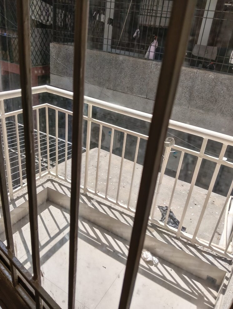 Balcony, vasant kunj 3 Bedroom 2000 Sq.Ft. Apartment In Vasant Kunj Delhi 9230365