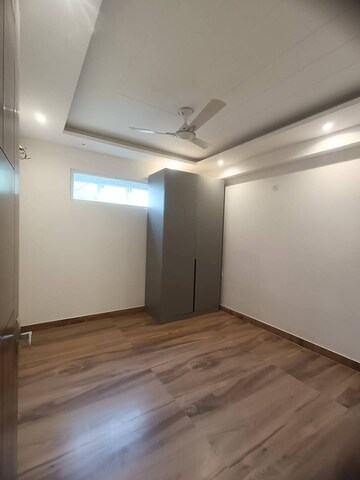 Room in 3 BHK Apartment at Palm Residency Chhatarpur, Chattarpur – for Rent