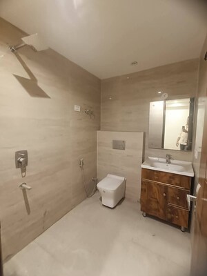 Bathroom in 3 BHK Apartment at Palm Residency Chhatarpur, Chattarpur – for Rent