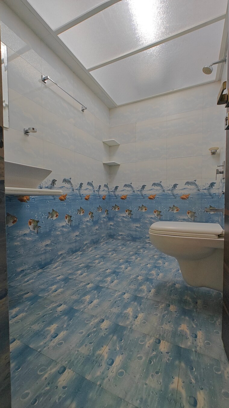 Bathroom, romell-shraddha 2 Bedroom 706 Sq.Ft. Apartment In Borivali West Mumbai 9230525