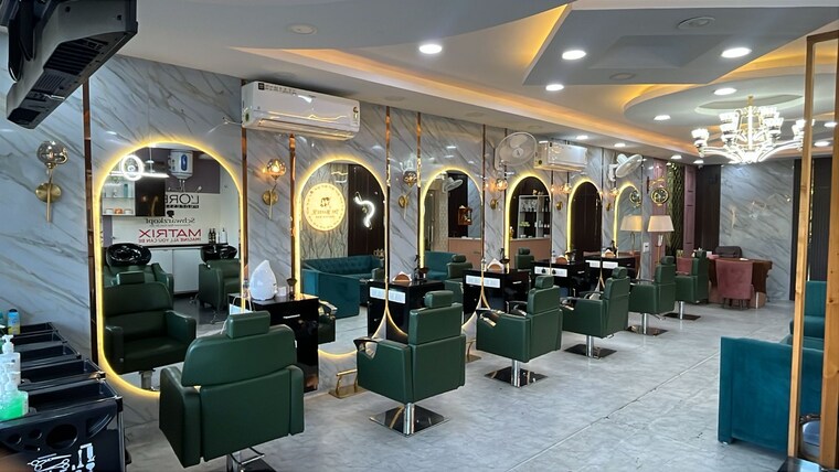 Team Area, sector 82 Commercial Showroom 1200 Sq.Ft. In Sector 82 Mohali 9230532