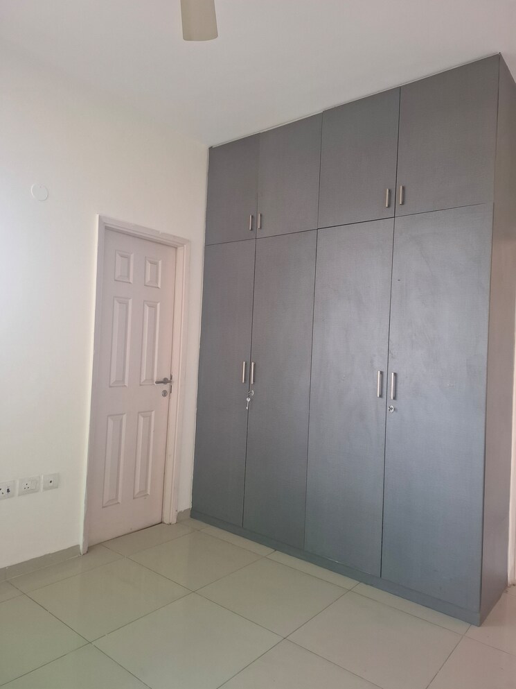 Study Room, emaar-mgf-emerald-hills 3.5 Bedroom 2750 Sq.Ft. Apartment In Sector 65 Gurgaon 9230545