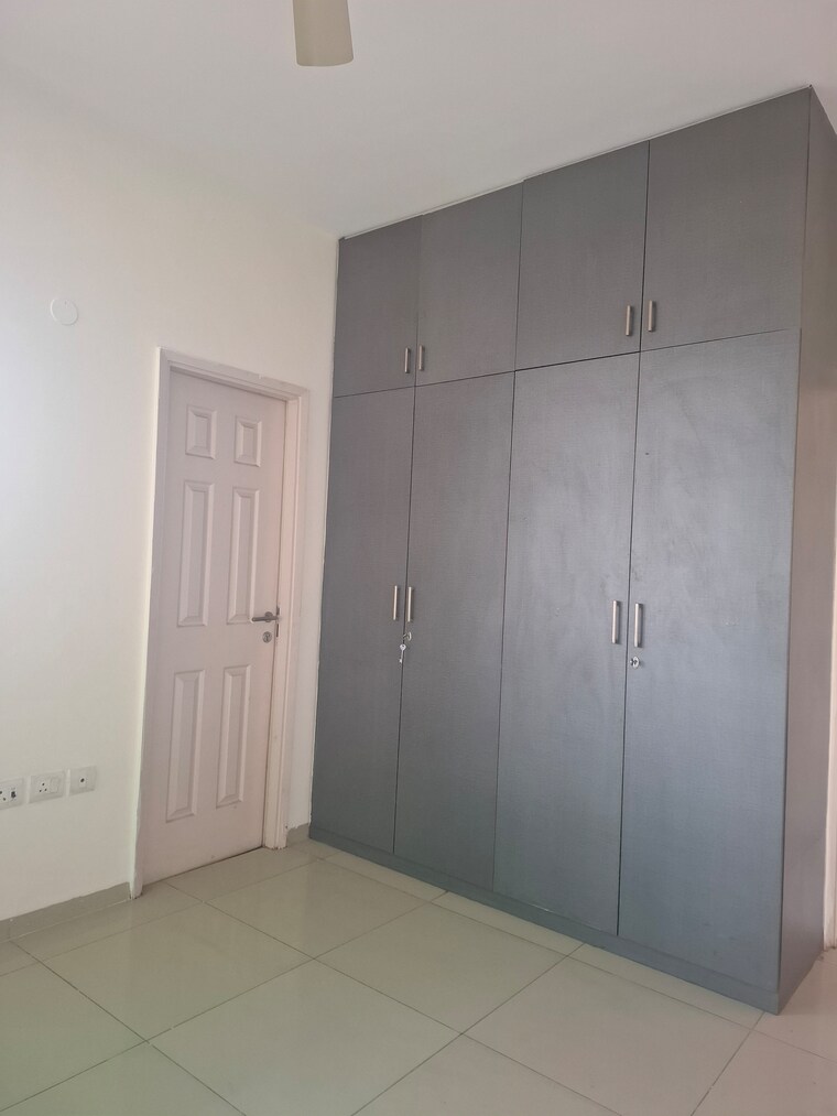 undefined, emaar-mgf-emerald-hills 3.5 Bedroom 2700 Sq.Ft. Apartment In Sector 65 Gurgaon 9230531