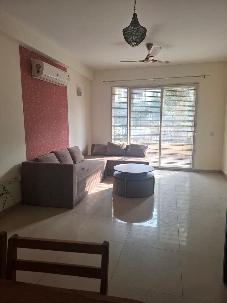 Team Area, emaar-mgf-emerald-hills 3.5 Bedroom 3000 Sq.Ft. Apartment In Sector 65 Gurgaon 9230491