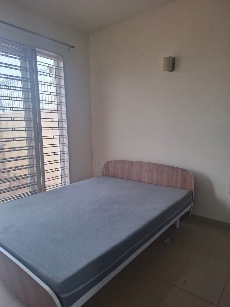 Balcony, emaar-mgf-emerald-hills 3.5 Bedroom 3000 Sq.Ft. Apartment In Sector 65 Gurgaon 9230491