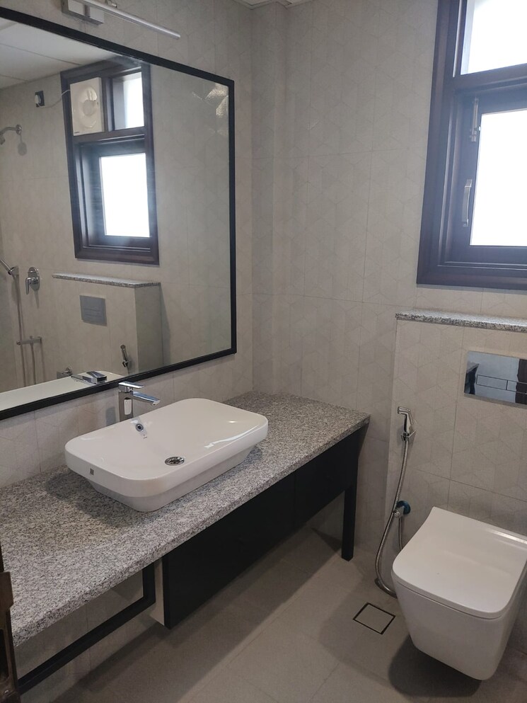 Bathroom, eros-edenwood-towers 4 Bedroom 3384 Sq.Ft. Apartment In Lakkarpur Faridabad 9230611