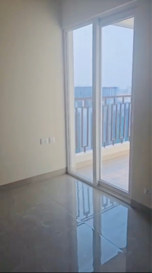 Room in 3.5 BHK Apartment at SKA Divya Towers, Panchsheel Green – for Sale