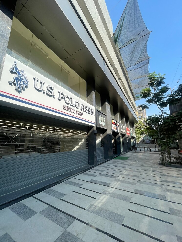 Exterior View, kalpataru-vienta Commercial Showroom 1374 Sq.Ft. In Kandivali East Mumbai 9230629