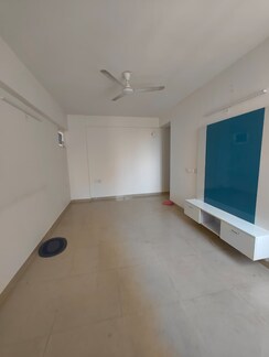 2 BHK Apartment For Sale in Shree Vardhman Green Court