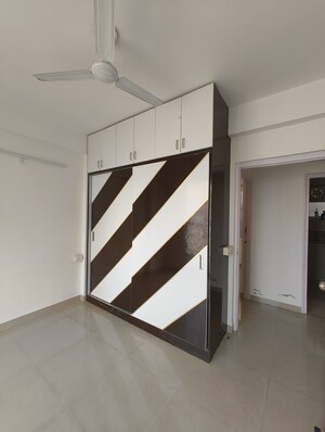 Room in 2 BHK Apartment at Shree Vardhman Green Court, Sector 90 – for Sale