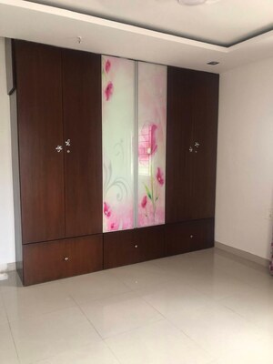 Room in 3 BHK Apartment at Ramky Towers, Gachibowli – for Rent