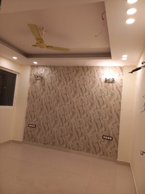 Room in 4 BHK Builder Floor at 4S Aradhya Extension, Sector 67a – for Rent