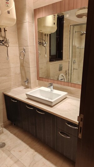 Bathroom in 3 BHK Builder Floor at DLF Park Place, Sector 54 – for Rent