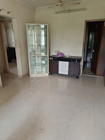 Room in 1 BHK Apartment at Veena Sur CHS, Kandivali West – for Sale