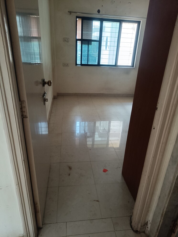 Room, veena-sur-chs 1 Bedroom 600 Sq.Ft. Apartment In Kandivali West Mumbai 9230709