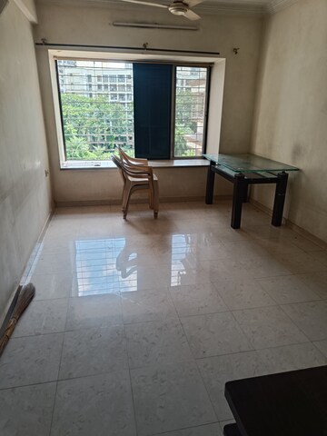 Room in 1 BHK Apartment at Veena Sur CHS, Kandivali West – for Sale