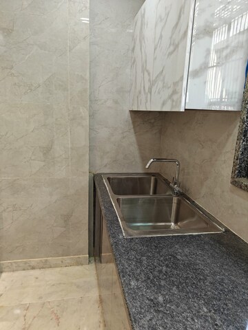 Kitchen in 3 BHK Builder Floor at DLF Park Place, Sector 54 – for Rent