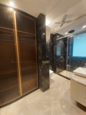 Bathroom in 3 BHK Builder Floor at DLF Park Place, Sector 54 – for Rent