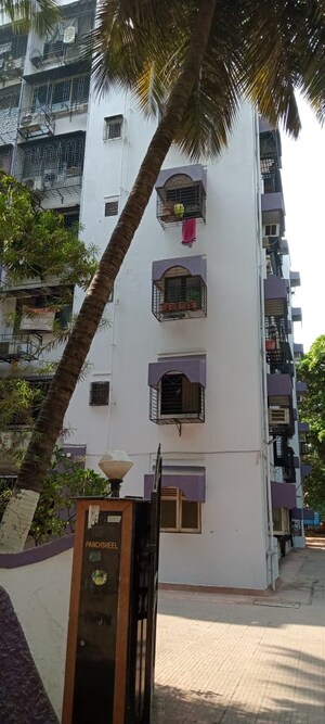 2 BHK Apartment For Rent in Hill Park Tower, Jogeshwari West