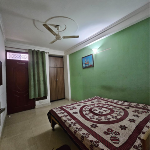 Bedroom in 2 BHK Builder Floor at Saket – for Rent