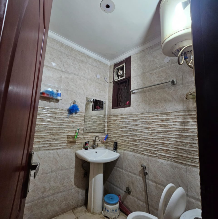 Bathroom, saket 2 Bedroom 900 Sq.Ft. Builder Floor In Saket Delhi 9230783