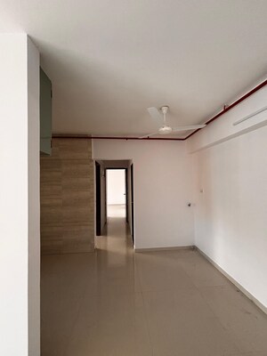 Room in 2 BHK Apartment at Ghatkopar East – for Rent