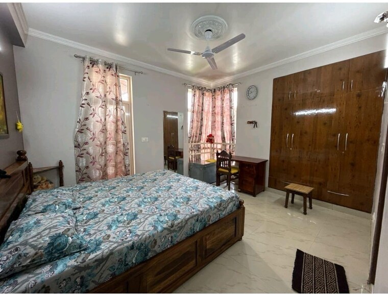 Bedroom, gomti nagar 3 Bedroom 2100 Sq.Ft. Apartment In Gomti Nagar Lucknow 9230802
