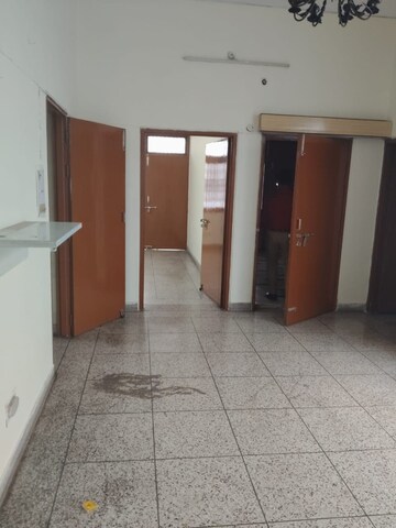 Building Lobby in 2 BHK Builder Floor at Gomti Nagar – for Rent