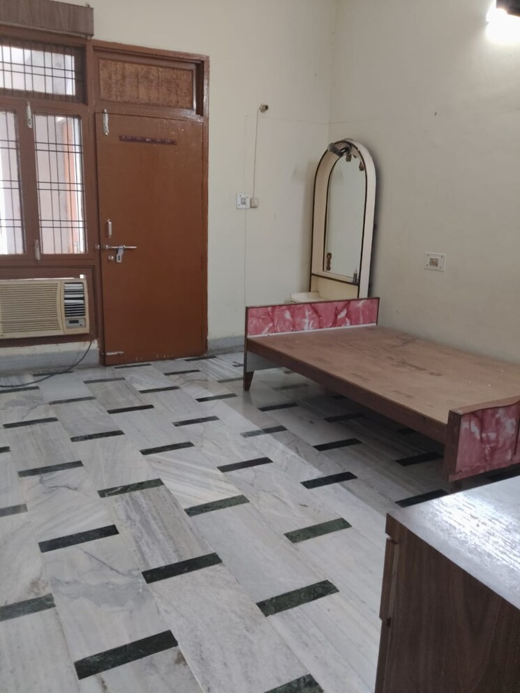 Bathroom, gomti nagar 2 Bedroom 2800 Sq.Ft. Builder Floor In Gomti Nagar Lucknow 9230797