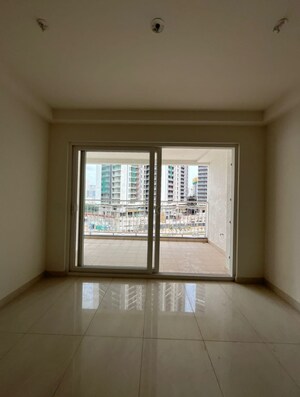 Room in 3 BHK Apartment at Puppalaguda – for Rent