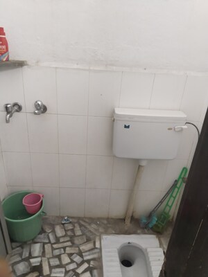 Bathroom in 1 RK Builder Floor at Gomti Nagar – for Rent