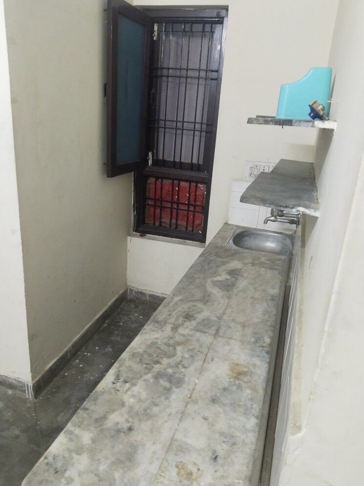 Balcony, gomti nagar 1 RK 300 Sq.Ft. Builder Floor In Gomti Nagar Lucknow 9230825
