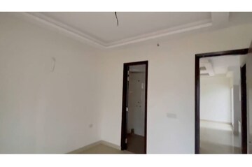 Room in 3 BHK Apartment at Samridhi Luxuriya Avenue, Sector 150 – for Sale