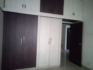 Room in 3 BHK Apartment at Sumashaila Vaddepally Enclave Apartments, Kukatpally – for Rent
