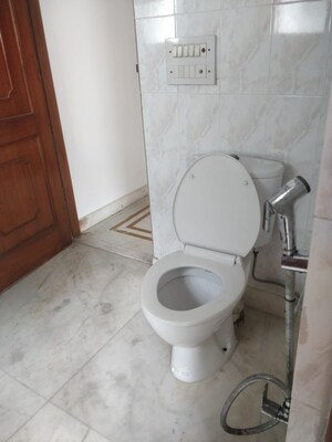 Attached Bathroom in 3 BHK Apartment at Ashoka Enclave – for Rent