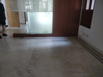 Room in 3 BHK Apartment at Ashoka Enclave – for Rent