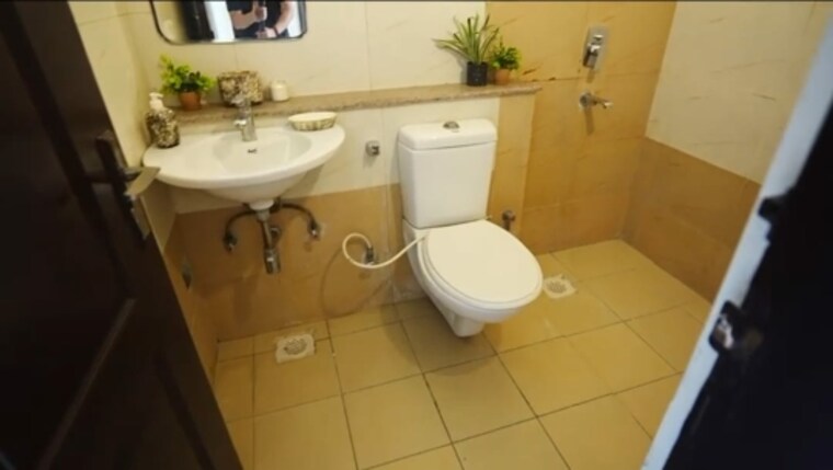 Bathroom, stellar-jeevan 2.5 Bedroom 1193 Sq.Ft. Apartment In Sector 1 Greater Noida Greater Noida 9231067