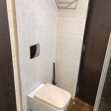 Bathroom in 2.5 BHK Apartment at Triveni Bhoomi Harmony, Kamothe Sector 18 – for Sale