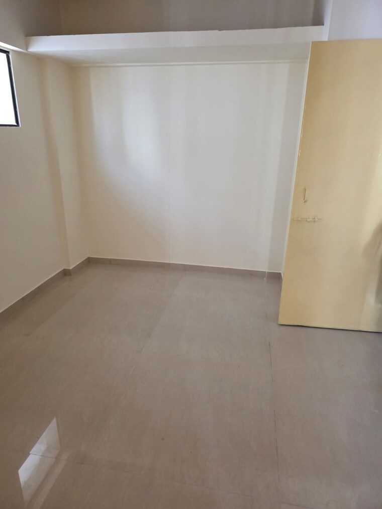 Bedroom, andheri east 1.5 Bedroom 750 Sq.Ft. Apartment In Andheri East Mumbai 9231137