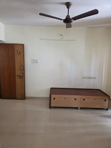 Bedroom in 1.5 BHK Apartment at Andheri East – for Rent