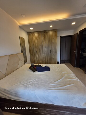 Bedroom in 4 BHK Apartment at Ekta Estrella, Bandra West – for Rent