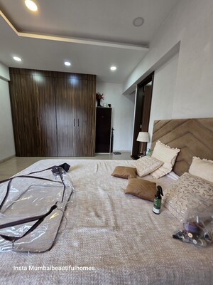 Bedroom in 4 BHK Apartment at Ekta Estrella, Bandra West – for Rent