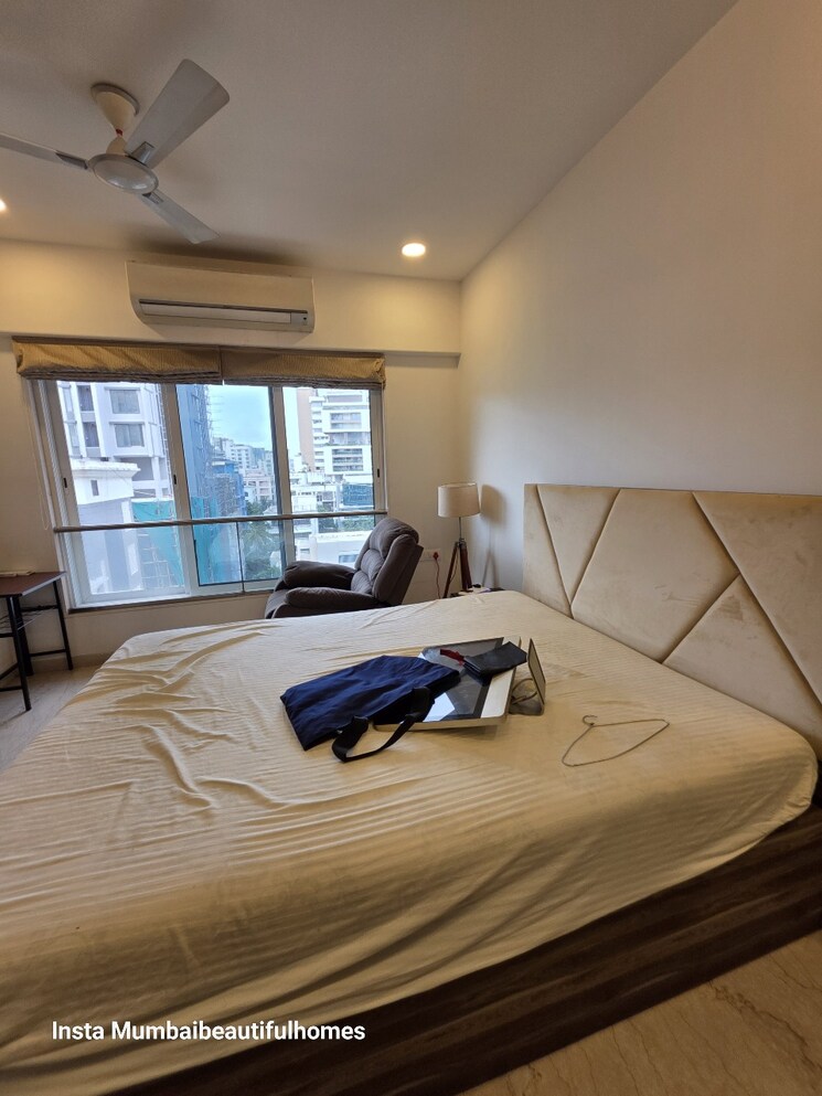  Parking, ekta-estrella 4 Bedroom 2600 Sq.Ft. Apartment In Bandra West Mumbai 9231124