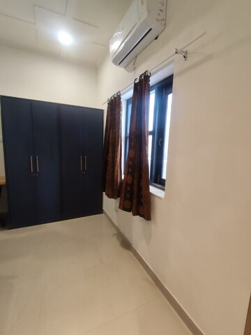 Room in 3 BHK Apartment at Gardenia Glory, Sector 46 – for Rent