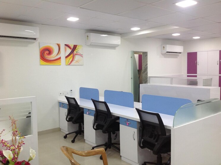 Team Area, cosmos-plaza Commercial Office Space 1800 Sq.Ft. In Andheri West Mumbai 9231349