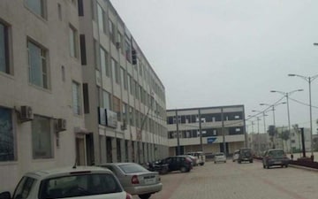 Showroom For Rent in Sector 34