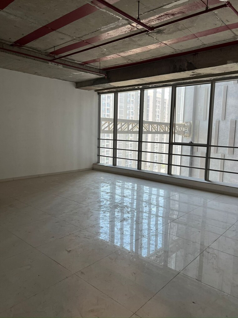 Room, nehru nagar Commercial Office Space 1200 Sq.Ft. In Nehru Nagar Ahmedabad 9231490